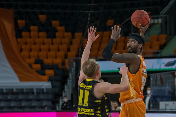 绝不仅仅是 绝不仅仅是