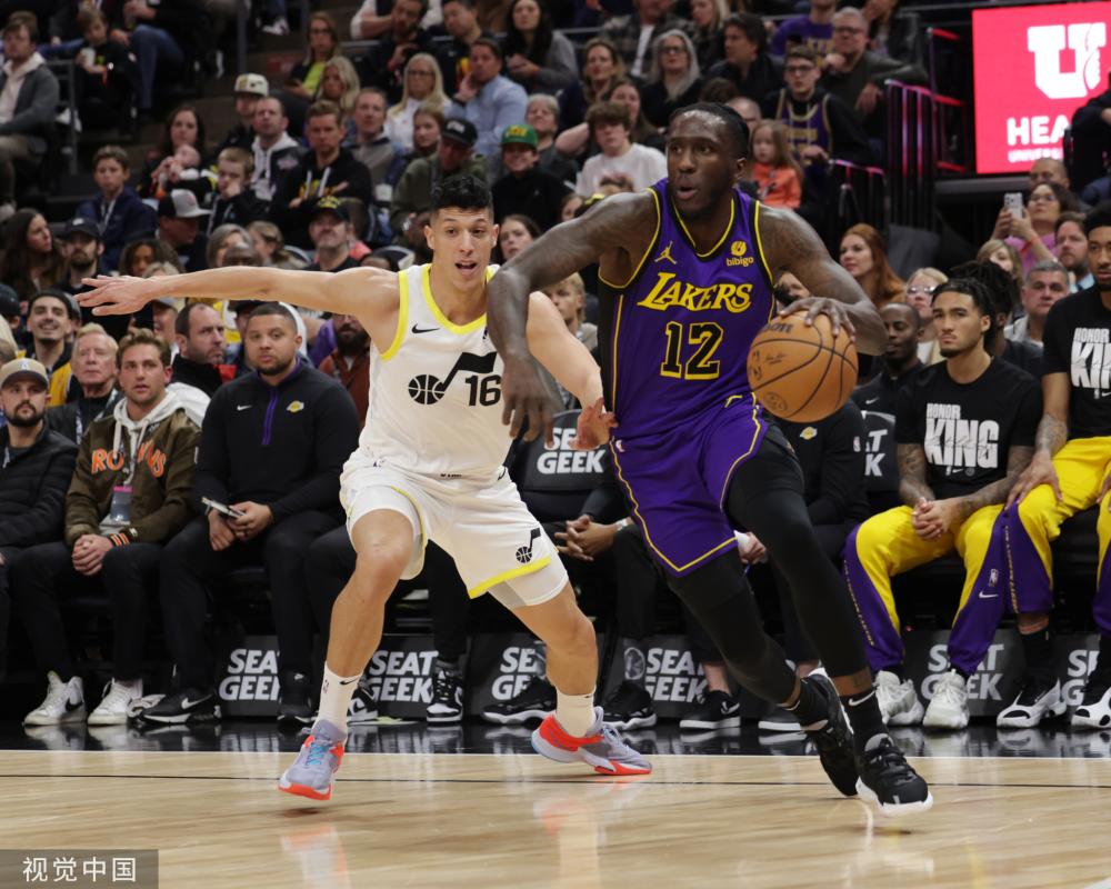 出与众不同 出与众不同